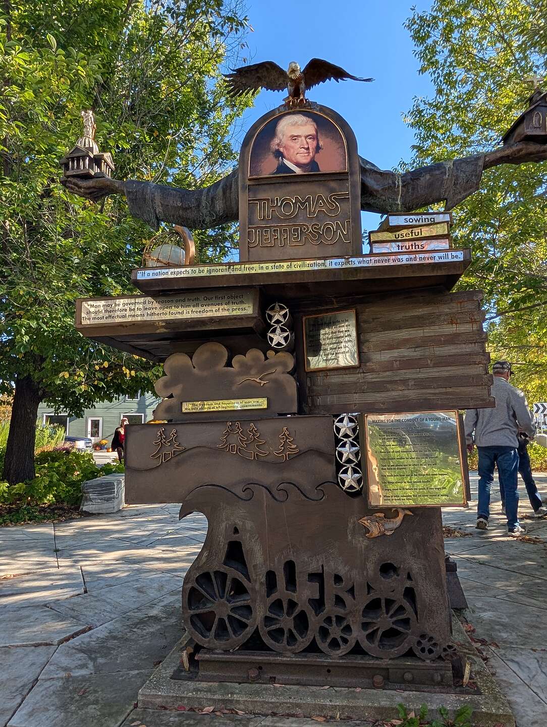 Thomas Jefferson statue